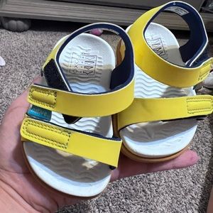 Native Toddler Yellow Sandals